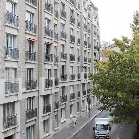 Atypical Cocoon At The Foot Of Montmartre *